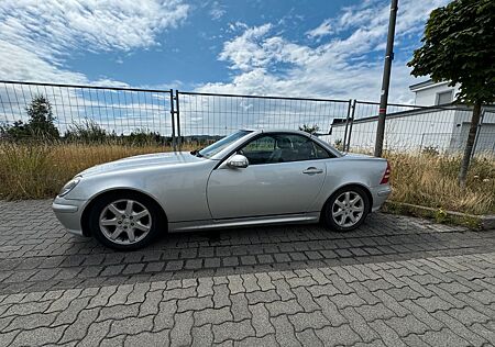 Mercedes-Benz SLK 200 Kompressor - Dein neues Cabrio!
