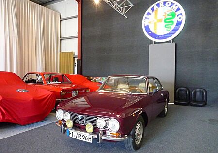 Alfa Romeo GTV 2000