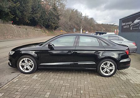 Audi A3 Limousine sport LED Navi PDC 1.Hand