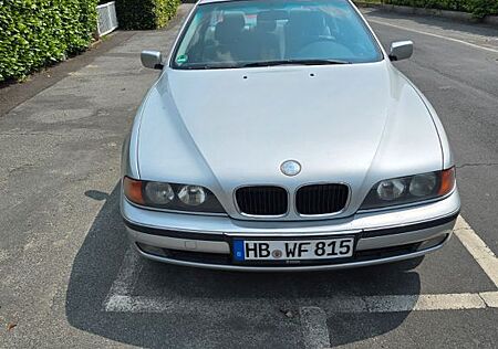 BMW 520i Auto