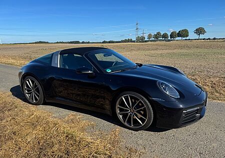 Porsche 992 Targa 4