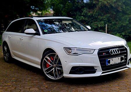 Audi S6 4.0 TFSI quattro S tronic Avant Sehr VOLL