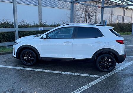 Kia Stonic Black 5 Jahre Garantie und 1 Hand