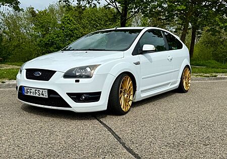 Ford Focus 2,5 ST ST