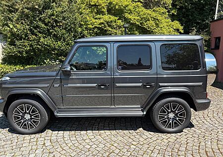 Mercedes-Benz G 450 d - MANUFAKTUR graphit metallic