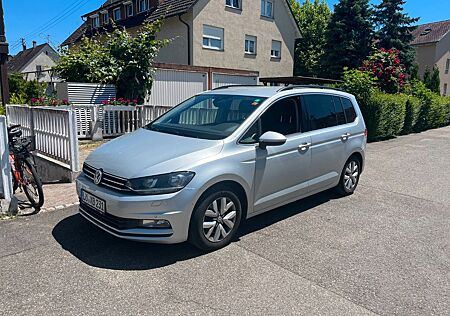 VW Touran Volkswagen 2.0 TDI DSG TÜV 04/2027
