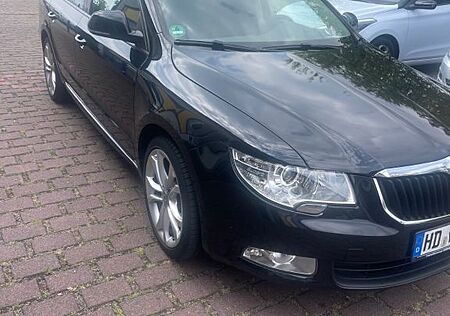 Skoda Superb 2.0 TDI DSG Active Combi Active