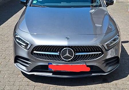 Mercedes-Benz A 250 4MATIC DCT -