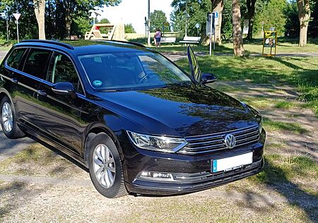 VW Passat Variant Volkswagen 1.4 TSI Comfortline Navi ACC AHK