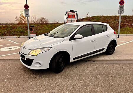 Renault Megane Expression 1.6 16V 100 Expression