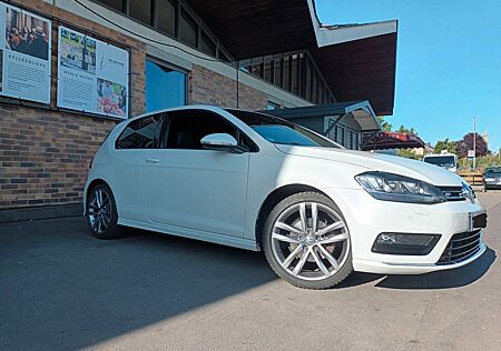 VW Golf Volkswagen 1.4 TSI BMT R-Line