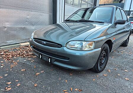 Ford Escort 1.4i Flair