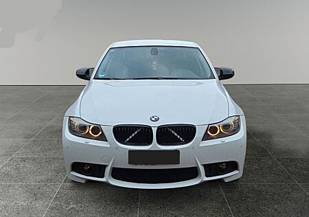 BMW 325i *Injektoren NEU*Scheckheft*Sportauspuff*M3*