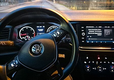 VW T-Roc Volkswagen 1.6 TDI SCR -