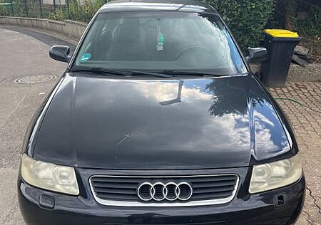 Audi A3 1.8T 110kW Ambiente Ambiente