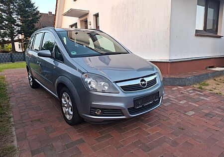 Opel Zafira 1.8 -