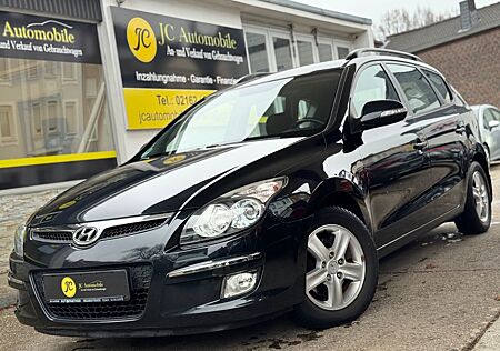 Hyundai i30 CW 1.6 CRDi Comfort 1.Hand Klima TÜV Neu