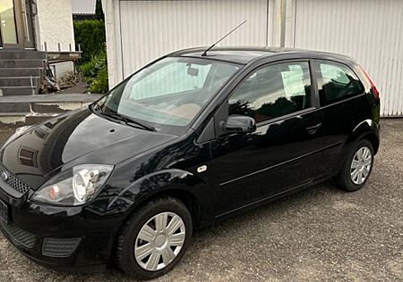 Ford Fiesta 1,4 * TÜV NEU *