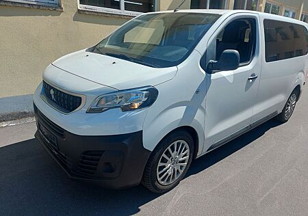 Peugeot Expert Traveller