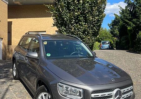 Mercedes-Benz GLB 200 d DCT -