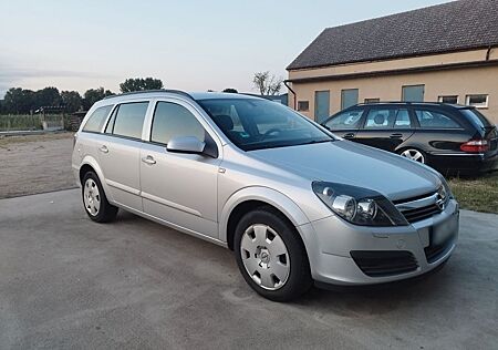 Opel Astra Caravan 1.9 CDTI - Viele Neuteile