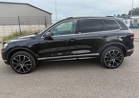 VW Touareg Volkswagen 3.0 V6 TDI SCR Tiptr. Terr. Tech Exe...
