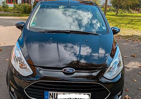 Ford B-Max 1,0 EcoBoost 74kW S/S Titanium Titanium