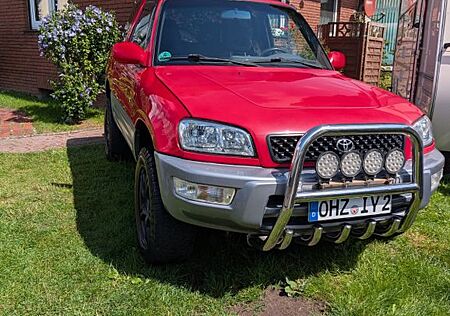 Toyota RAV 4 Fun sehr gepflegt Allrad, Automatik,AHK