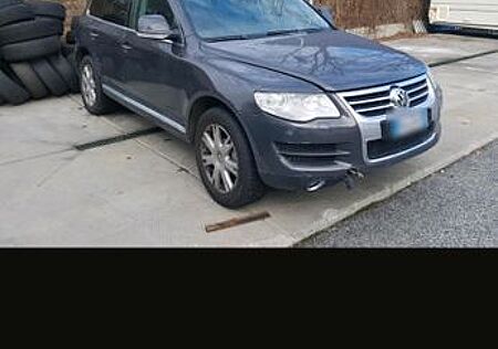VW Touareg Volkswagen 3.0 V6 TDI Individual Individual