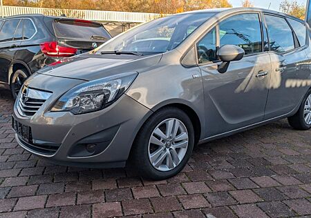 Opel Meriva B Innovation,Navi,Klima,PDC