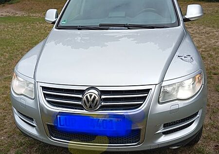 VW Touareg Volkswagen 3.0 V6 TDI Tiptronic Individual Indi...