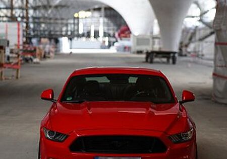 Ford Mustang 5.0 Ti-VCT V8 GT GT