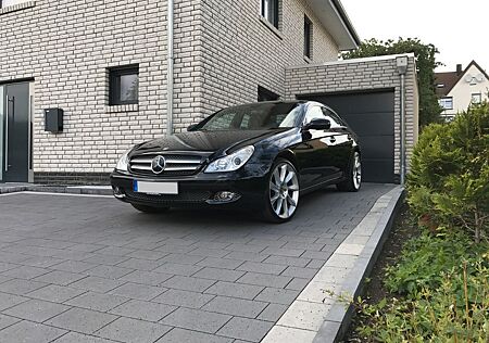 Mercedes-Benz CLS 500 -