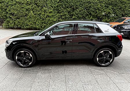 Audi Q2 40 TFSI quattro S tronic sport *Rotor*Matrix*