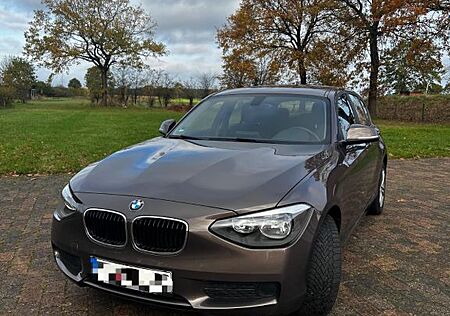 BMW 114i - TÜV / Bremsen v/h *NEU*, unfallfrei