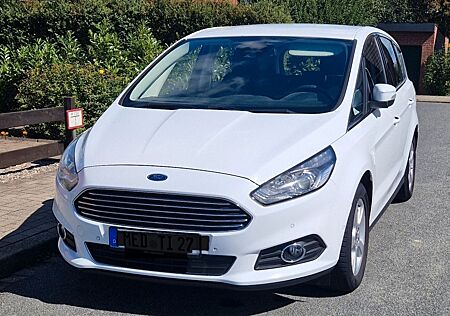 Ford S-Max 1,5 EcoBoost, 118 kW, Titanium, AHK