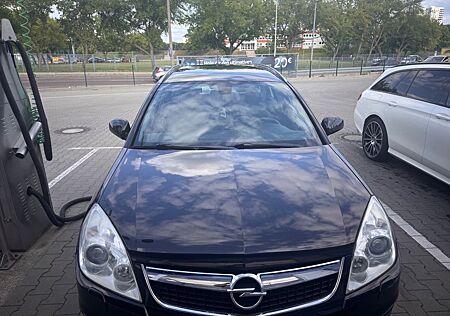 Opel Vectra Caravan 1.9 CDTI Cosmo Plus 110kW Aut...