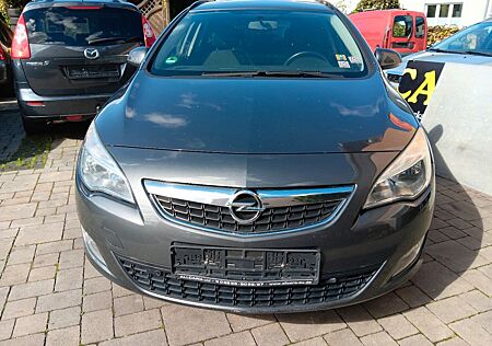 Opel Astra J Sports Tourer Design Edition