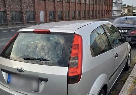 Ford Fiesta 1,3 51kW Viva X Viva X