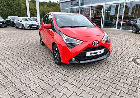 Toyota Aygo (X) Aygo -play connect