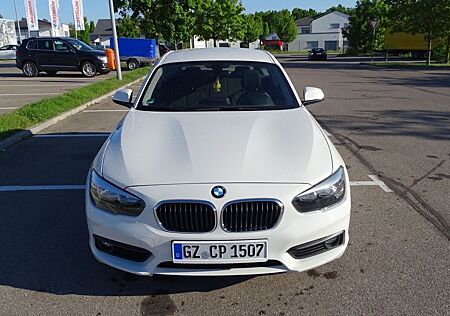 BMW 118i -