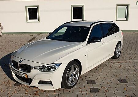 BMW 330d Touring M Sport Shadow Auto. M Sport Shadow