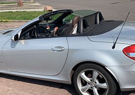 Mercedes-Benz SLK 200 KOMPRESSOR -