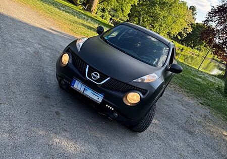 Nissan Juke 1.6 DIG-T Pure Black 4x2 Pure Black