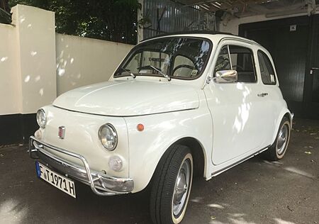 Fiat 500L Oldtimer mit Faltdach