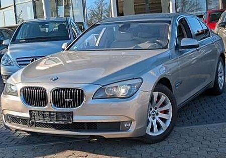 BMW 750i xDrive -