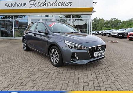 Hyundai i30 1.4 m. NAVI+RFK+KLIMA+SHZ+TEMP+PDC+ALU+GJR