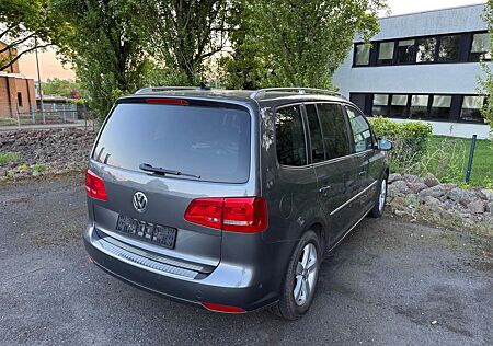 VW Touran Volkswagen 2.0 TDI 125 kW DSG Highline Highline