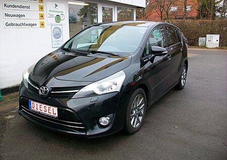 Toyota Verso 2,2D Executive,Autom. Xenon,AHK,