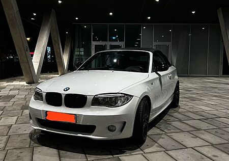 BMW 118i Cabrio aus 2012